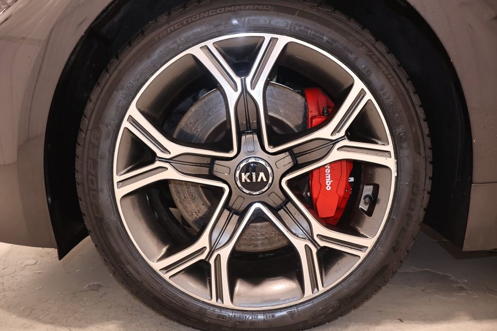Used 2018 Kia Stinger GT1 AWD/4WD image 39