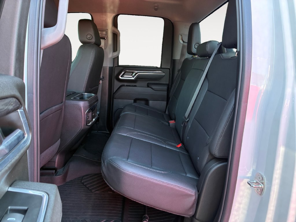 Used 2024 Chevrolet Silverado 2500 LTZ w/ LTZ Convenience Package AWD/4WD image 13
