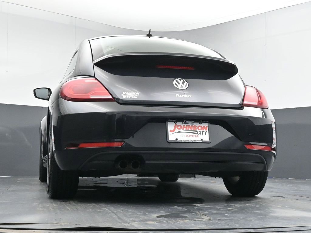 Used 2019 Volkswagen Beetle 2.0T S image 37