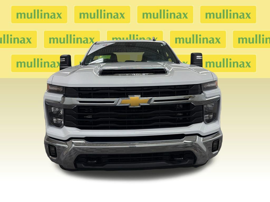 Used 2025 Chevrolet Silverado 2500 LT w/ Convenience Package AWD/4WD image 15