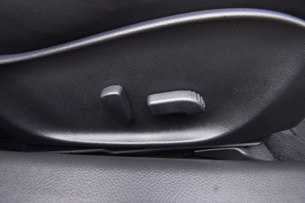 Used 2015 INFINITI Q40 AWD w/ Navigation Package image 25