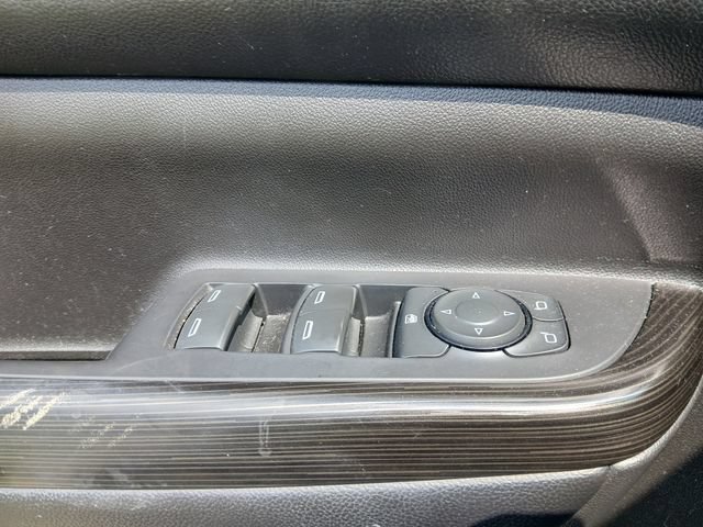 Used 2017 GMC Acadia SLT AWD/4WD image 32