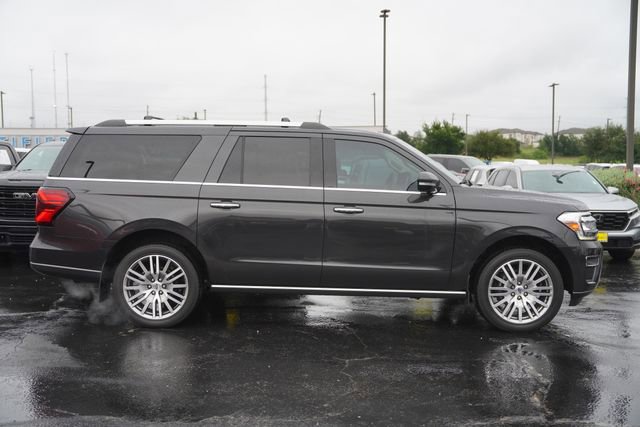 Used 2023 Ford Expedition Max Limited AWD/4WD image 5