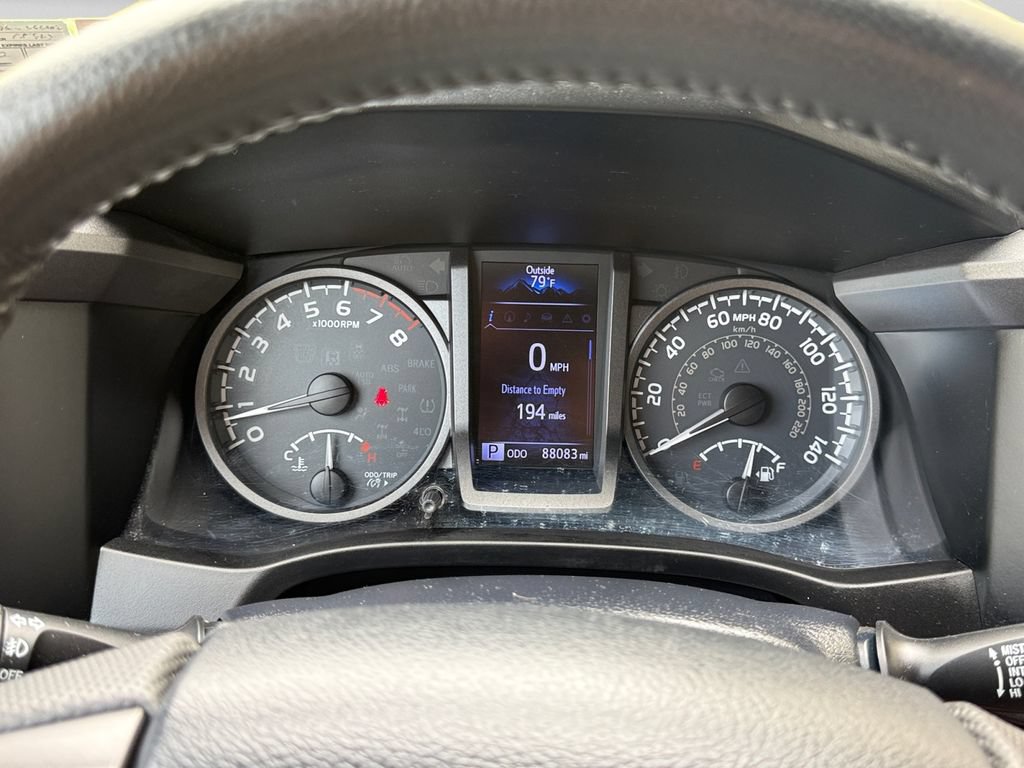 Used 2019 Toyota Tacoma TRD Off-Road w/ Technology Package AWD/4WD image 23
