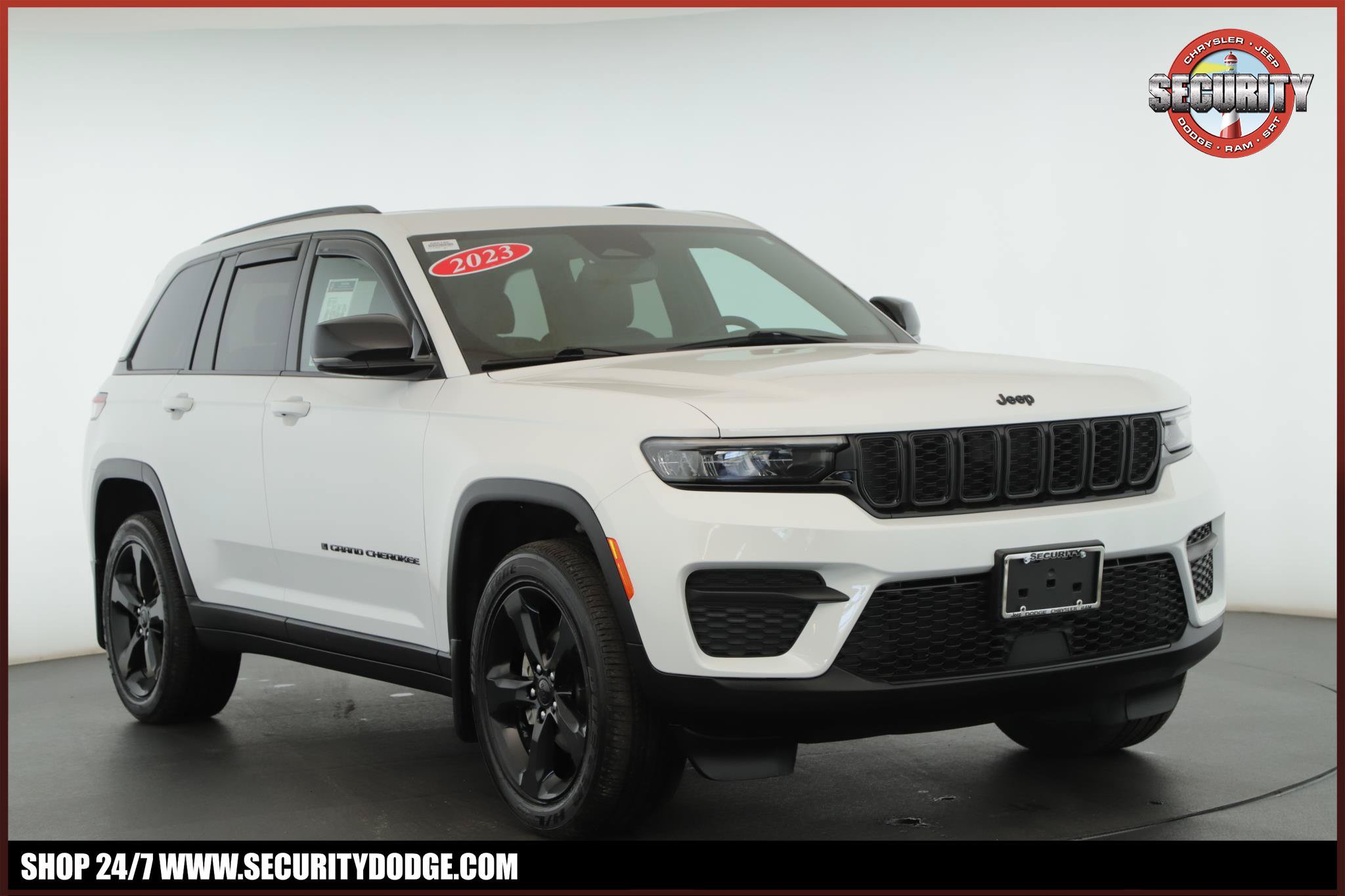 Used 2023 Jeep Grand Cherokee Altitude