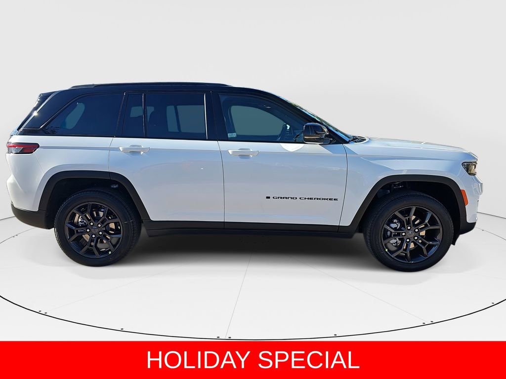 New 2025 Jeep Grand Cherokee Limited w/ Trailer Tow Package image 2