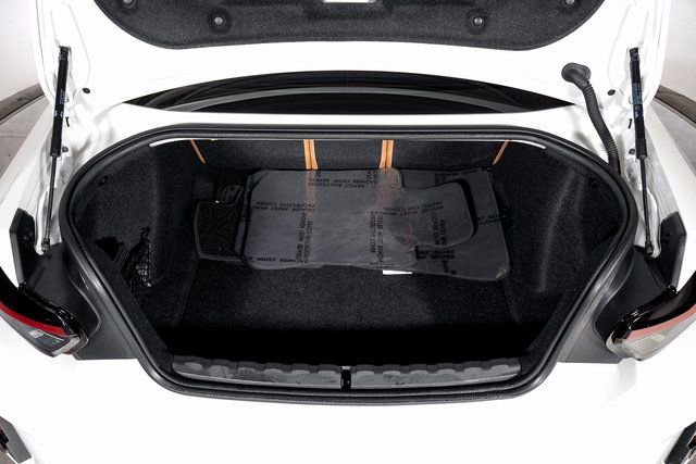 Used 2024 BMW M2 w/ Lighting Package image 5