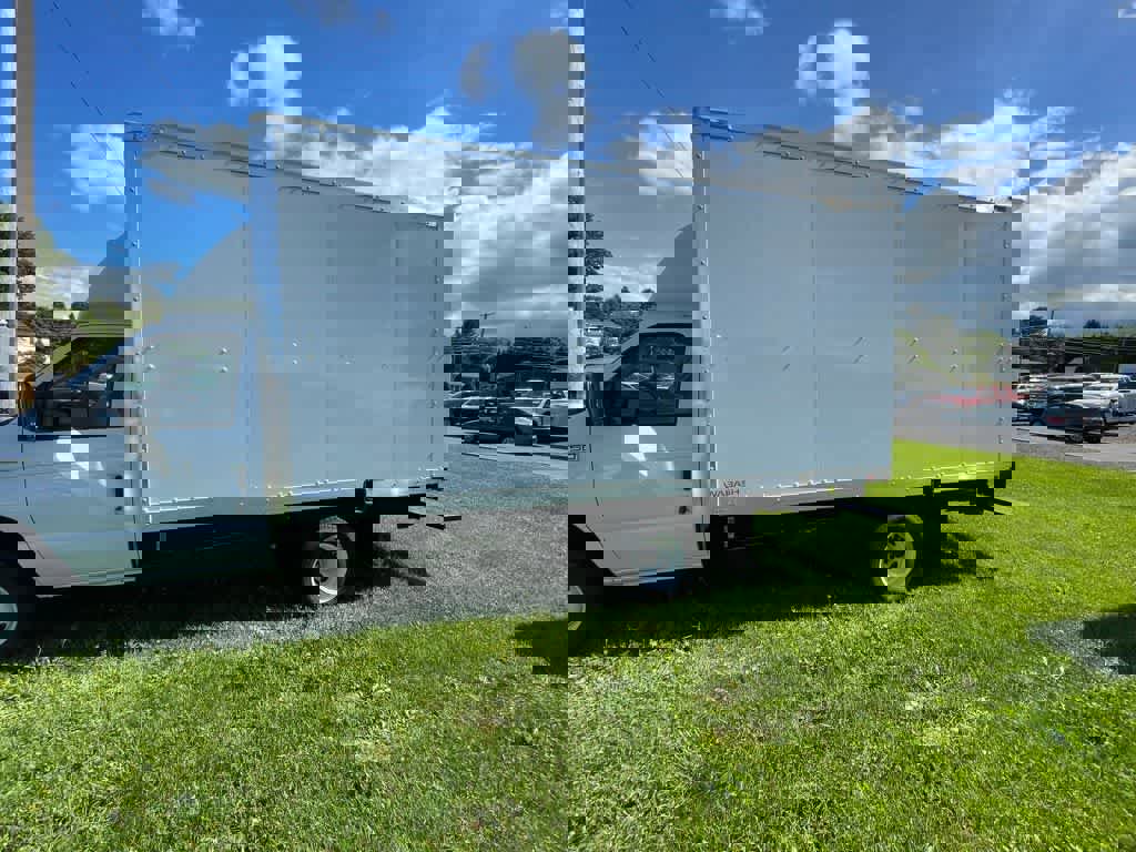 New 2024 Ford E-450 and Econoline 450 Super Duty w/ Power Windows & Locks Group image 10