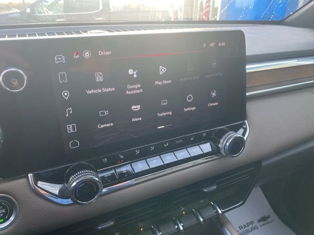 Used 2023 GMC Canyon Denali w/ Denali Black Edition image 13