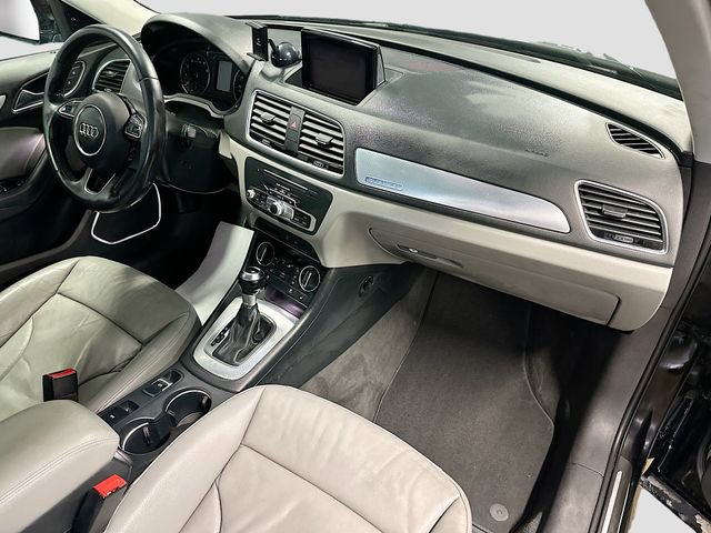 Used 2016 Audi Q3 2.0T Prestige w/ Prestige Package image 28