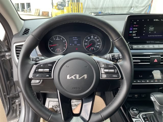 Certified 2023 Kia Seltos S w/ Navigation Package AWD/4WD image 20