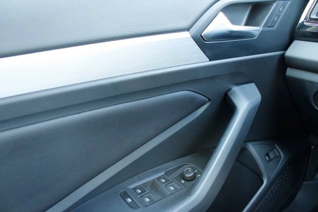Used 2025 Volkswagen Jetta S FWD image 22