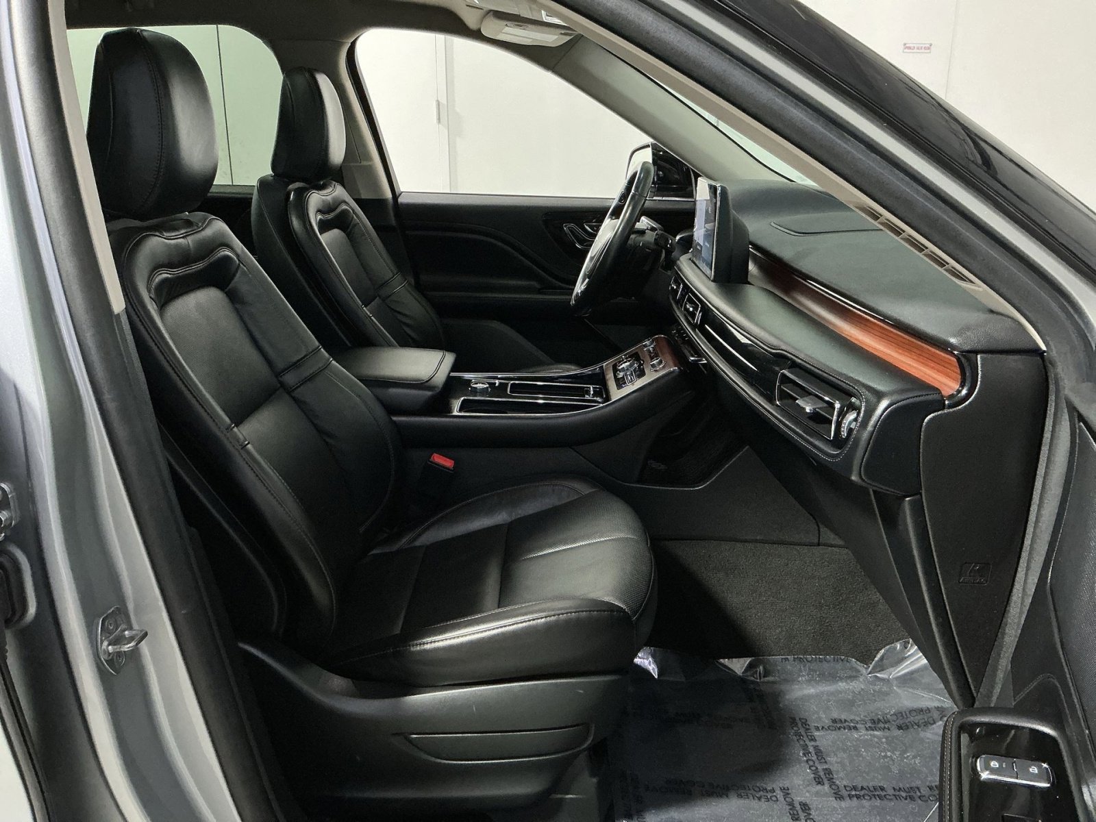 Used 2023 Lincoln Aviator Reserve image 35