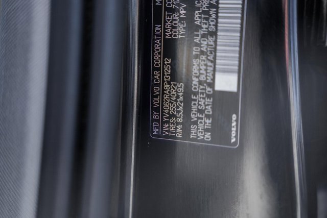 Used 2023 Volvo XC60 B6 Ultimate w/ Protection Package Premier image 40