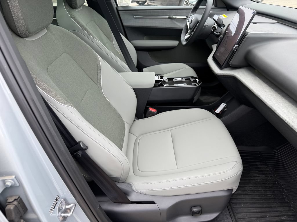 New 2026 Volvo EX30 Cross Country Ultra w/ Protection Package Premier AWD/4WD image 9