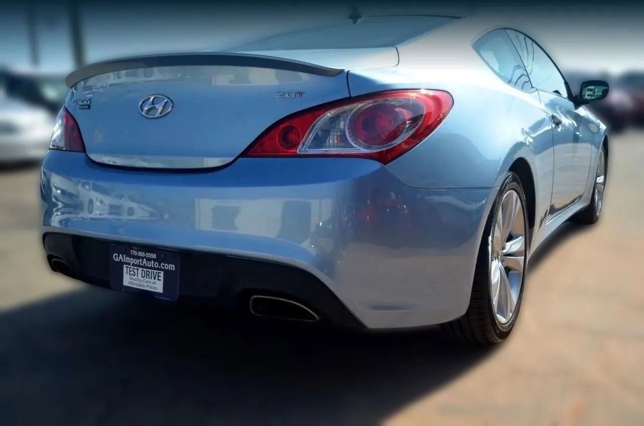 Used 2011 Hyundai Genesis 2.0T image 10