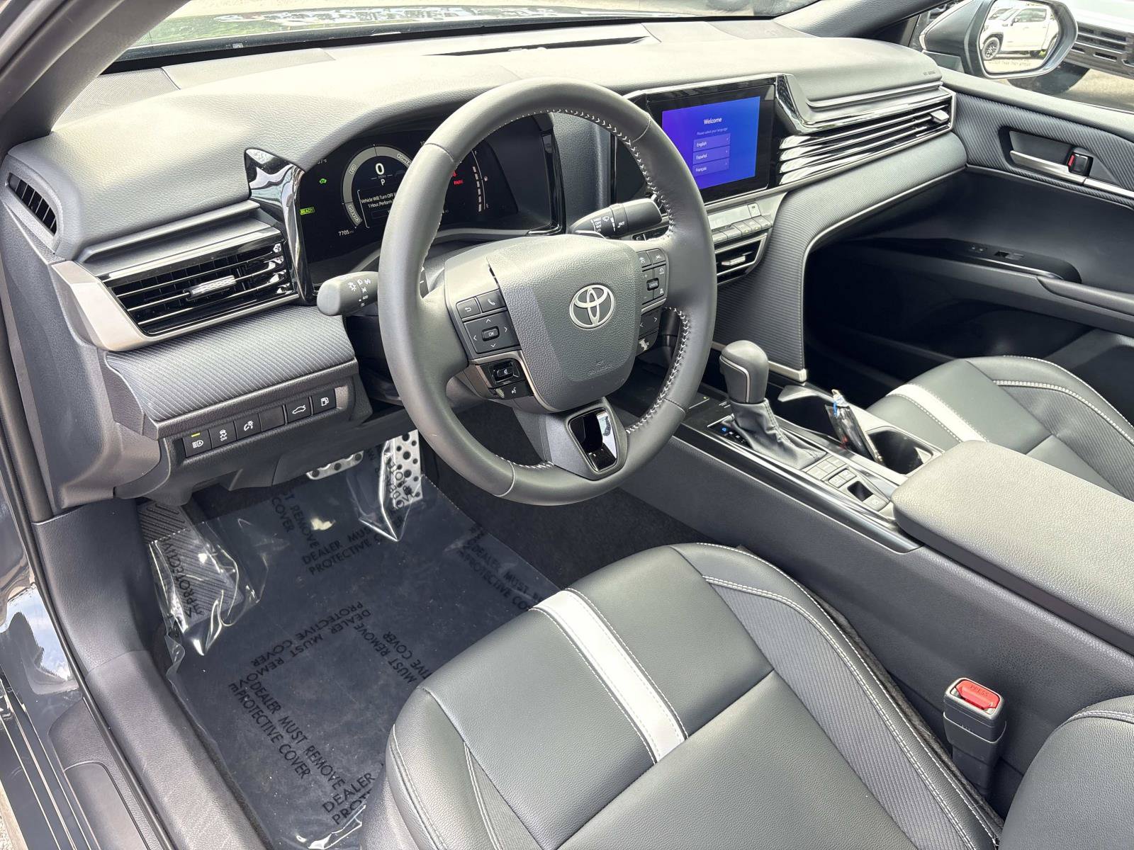 Used 2026 Toyota Camry SE FWD image 16