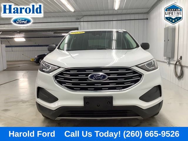 Used 2020 Ford Edge SE image 2
