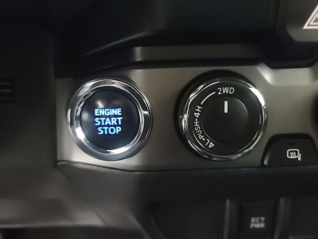 Used 2022 Toyota Tacoma TRD Sport image 35