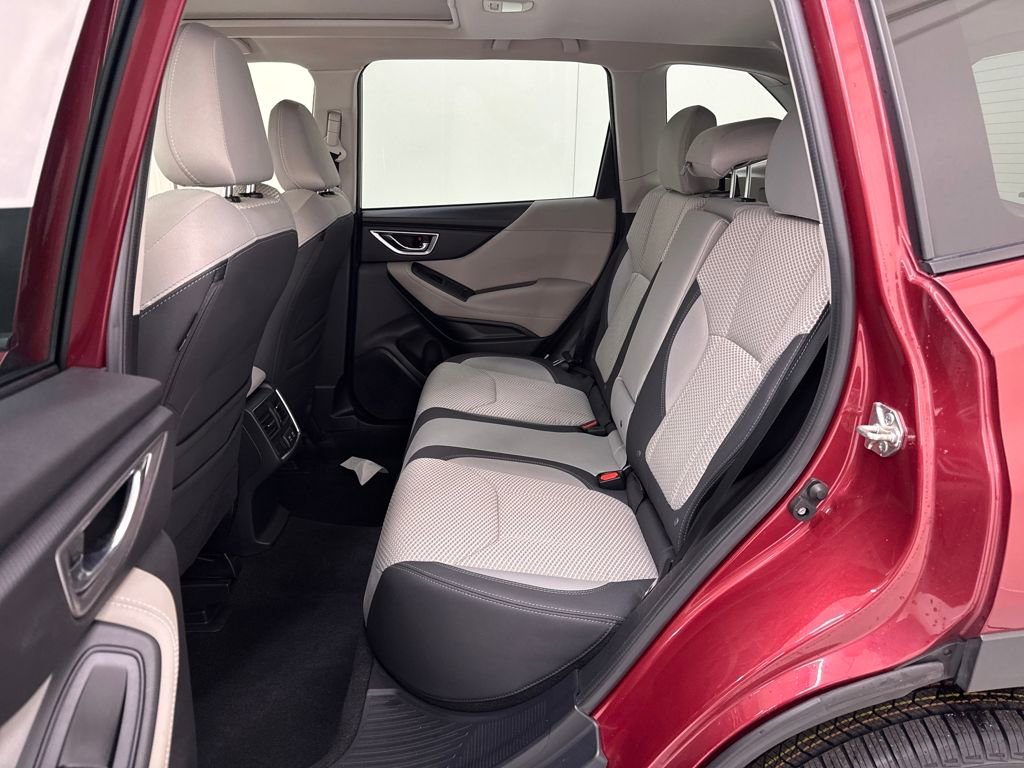 Used 2022 Subaru Forester Premium AWD/4WD image 24