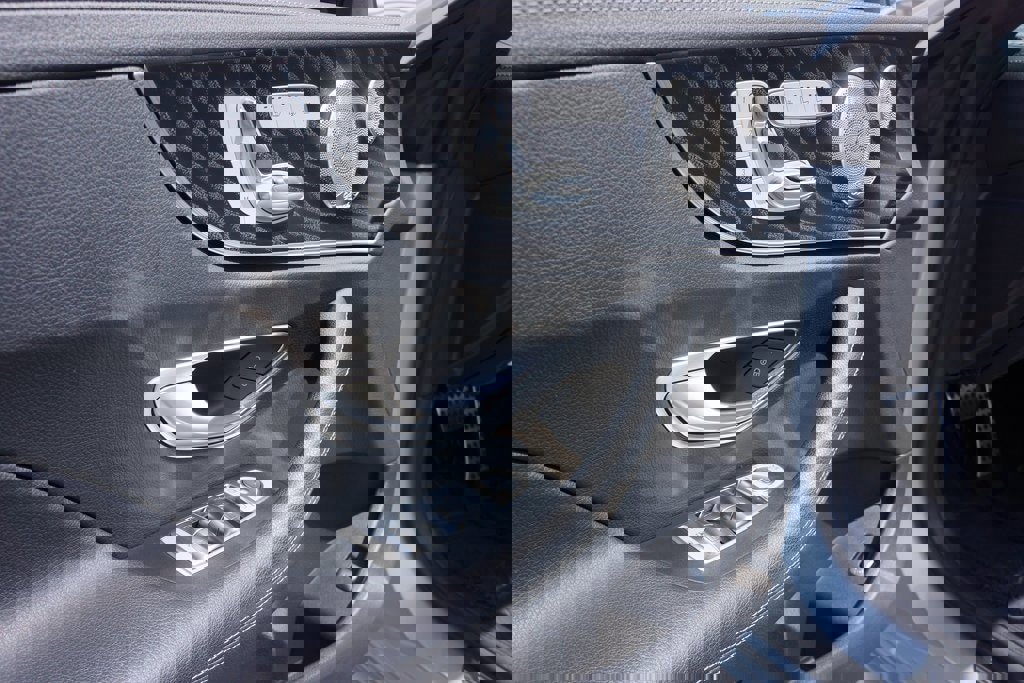 Used 2022 Mercedes-Benz E 450 Cabriolet w/ AMG Line image 12