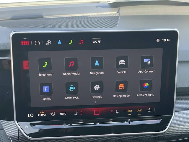 New 2026 Volkswagen GTI SE FWD image 11
