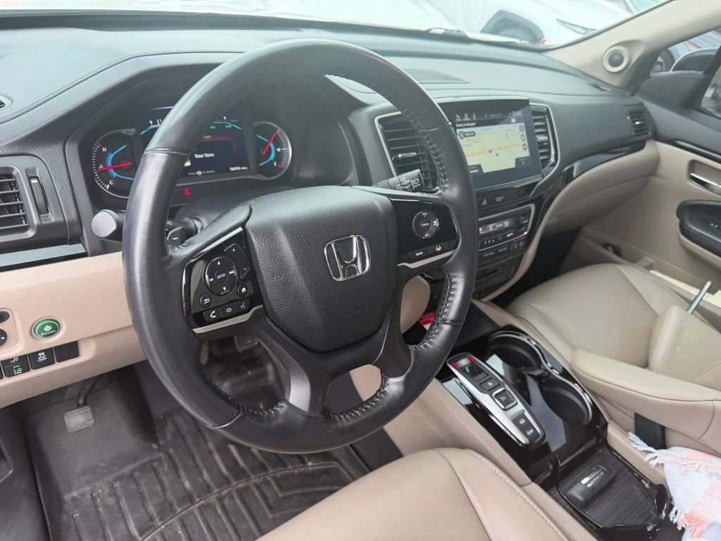 Used 2019 Honda Pilot Touring image 9