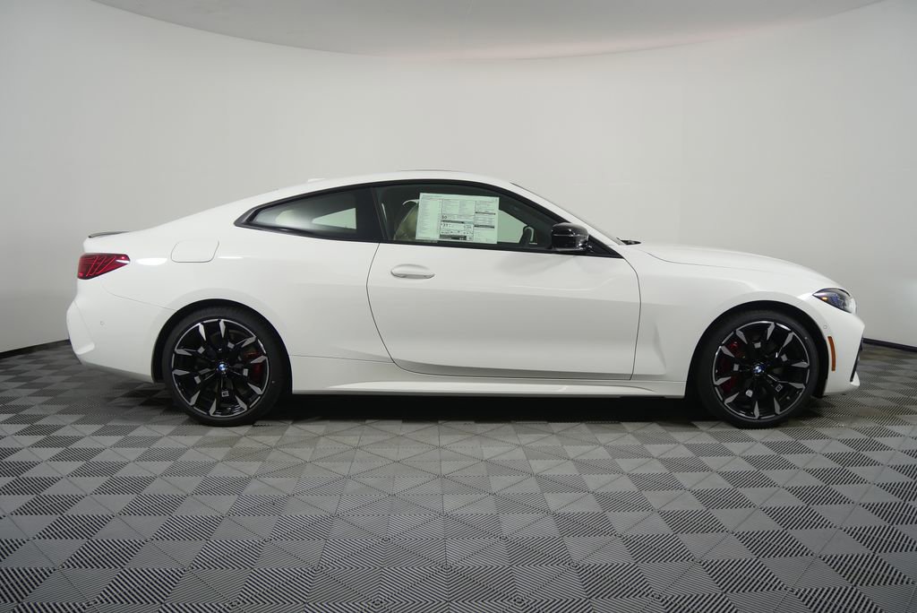 New 2026 BMW 430i Coupe w/ M Sport Package RWD image 2