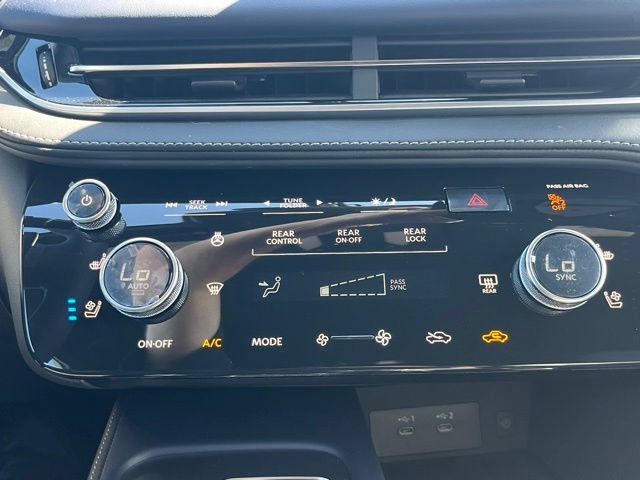 New 2026 INFINITI QX60 Sport w/ Dark Cargo Package AWD/4WD image 17