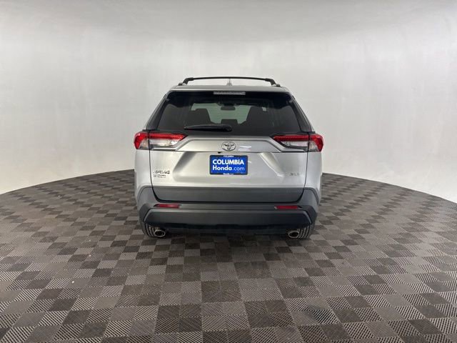 Used 2021 Toyota RAV4 XLE w/ Convenience Package image 7