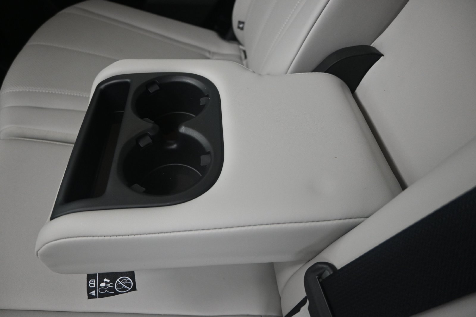 Certified 2026 INFINITI QX60 Luxe w/ Cargo Package FWD image 18
