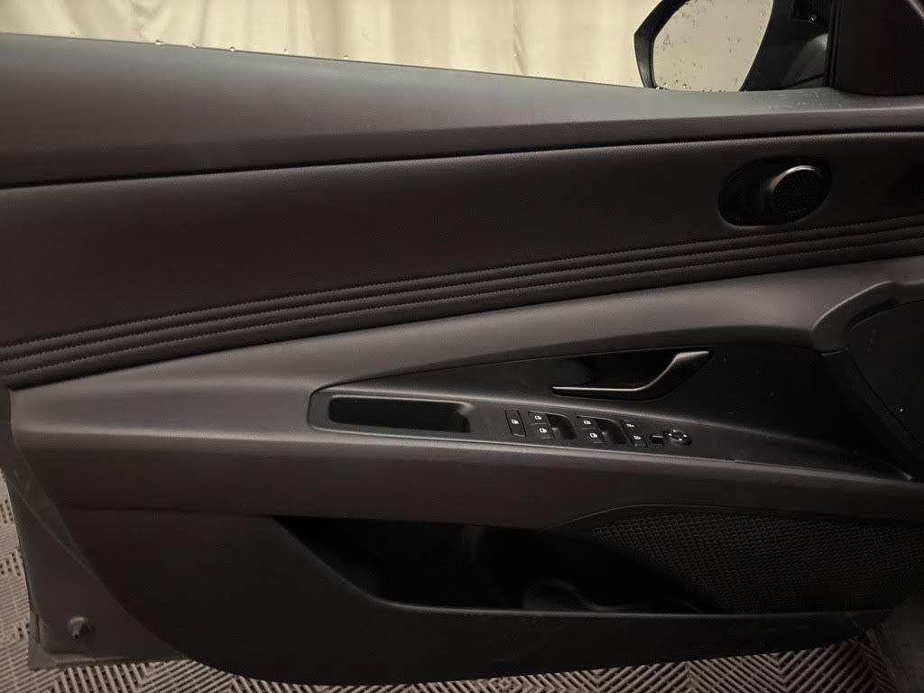 New 2026 Hyundai Elantra Sport FWD image 10