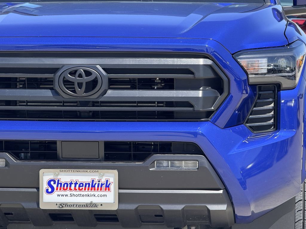 Used 2025 Toyota Tacoma SR5 RWD image 8