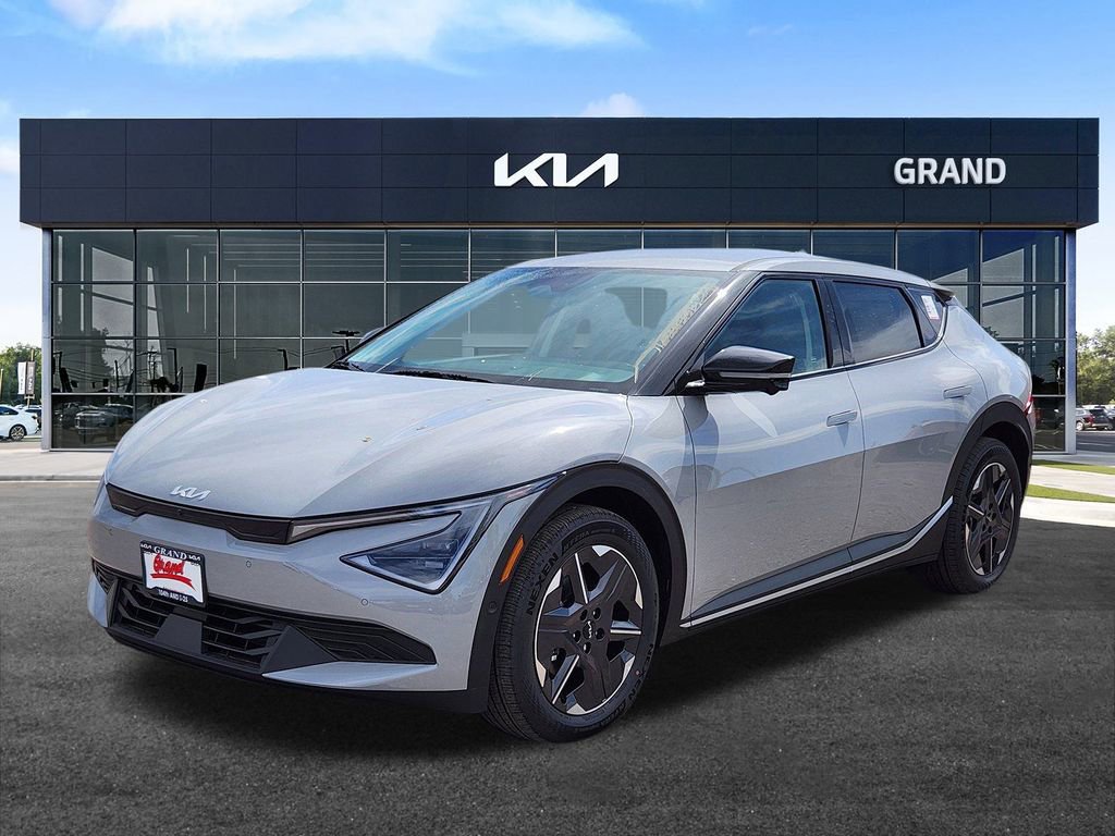 New 2025 Kia EV6 Light w/ Light LR Technology Package image 4