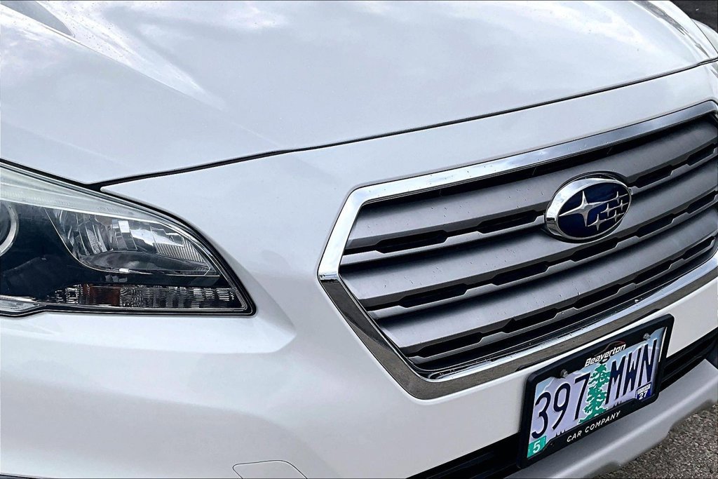 Used 2016 Subaru Outback 3.6R Limited AWD/4WD image 32