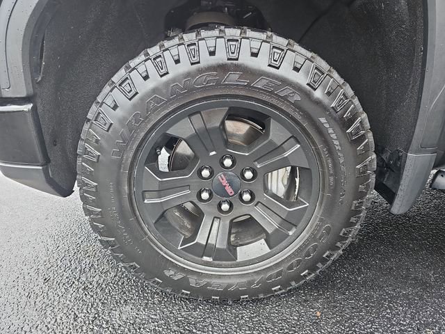 Used 2022 GMC Sierra 1500 AT4X AWD/4WD image 34