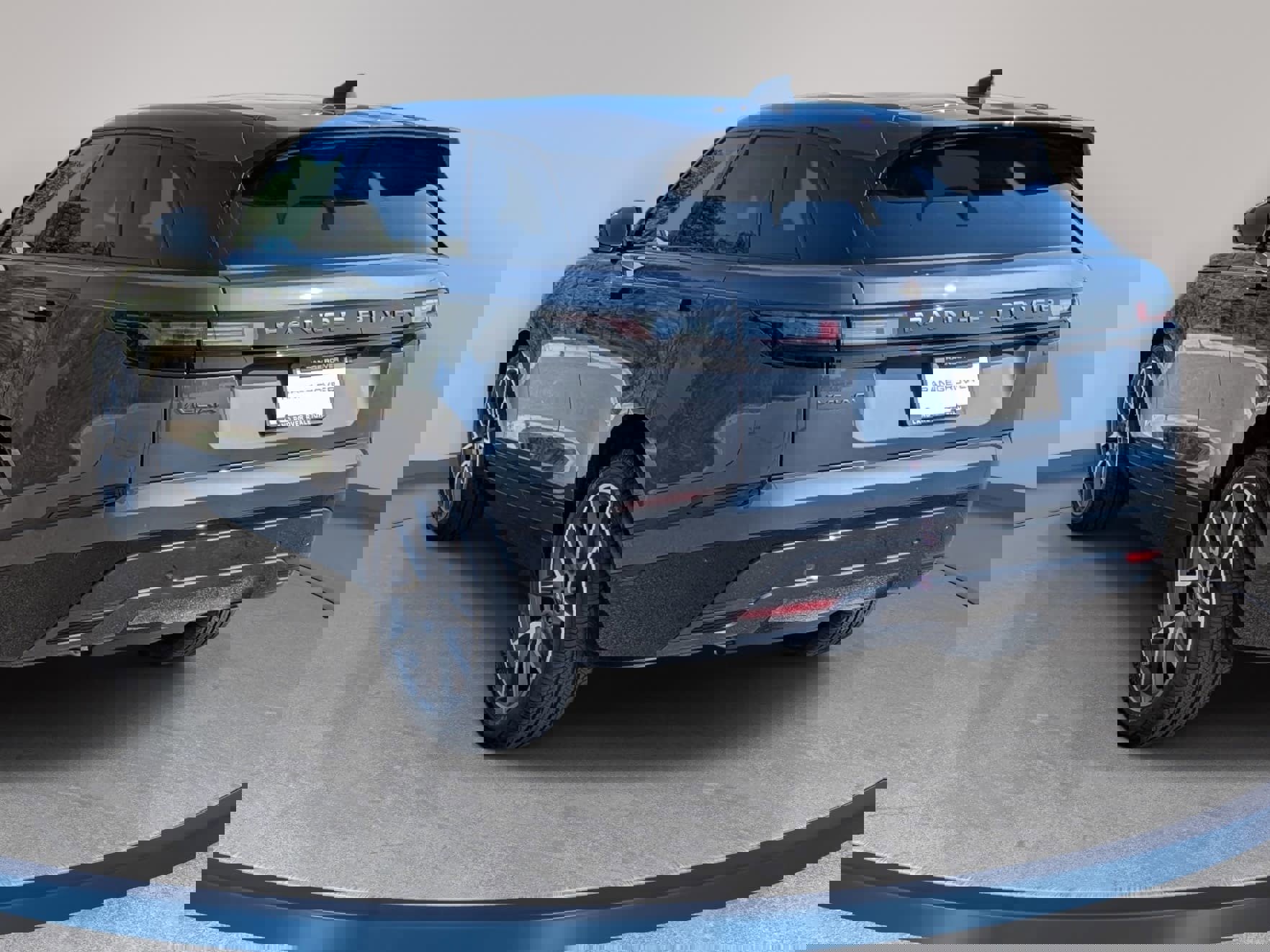 New 2026 Land Rover Range Rover Velar Dynamic SE AWD/4WD image 7