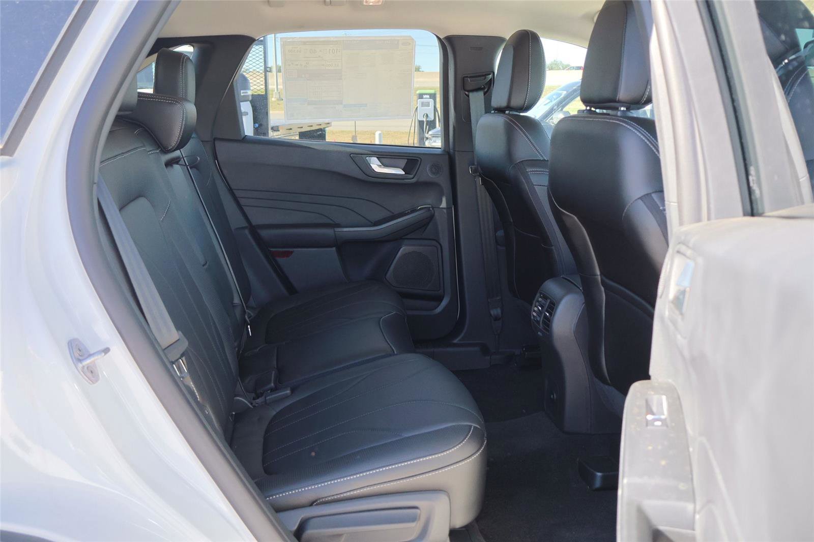 New 2025 Ford Escape SE w/ PHEV Premium Package image 29