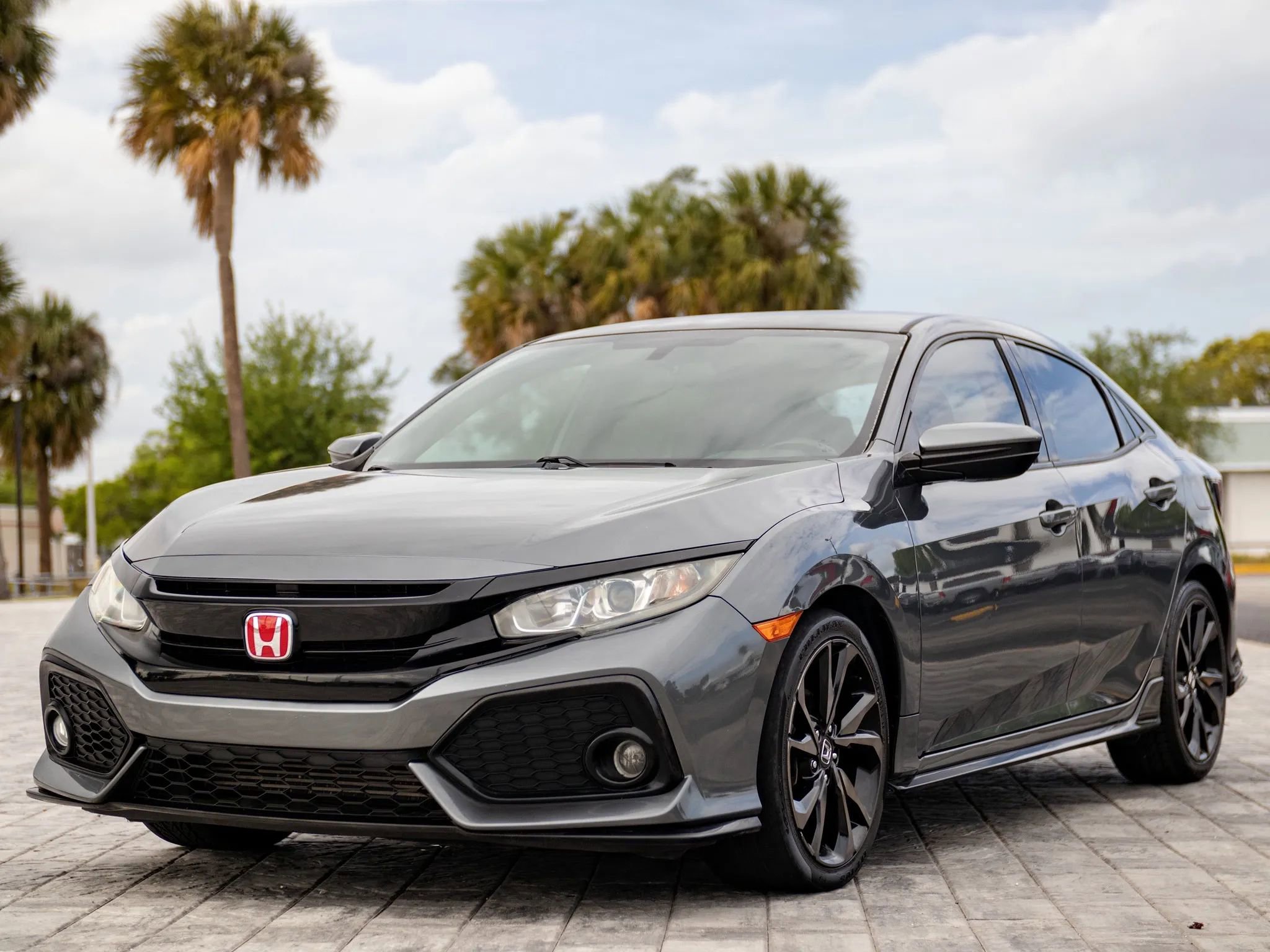 Used 2017 Honda Civic Sport image 8