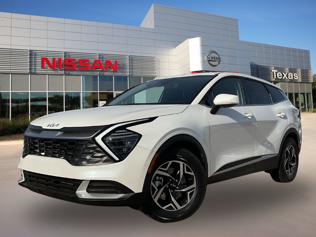 Used 2025 Kia Sportage LX