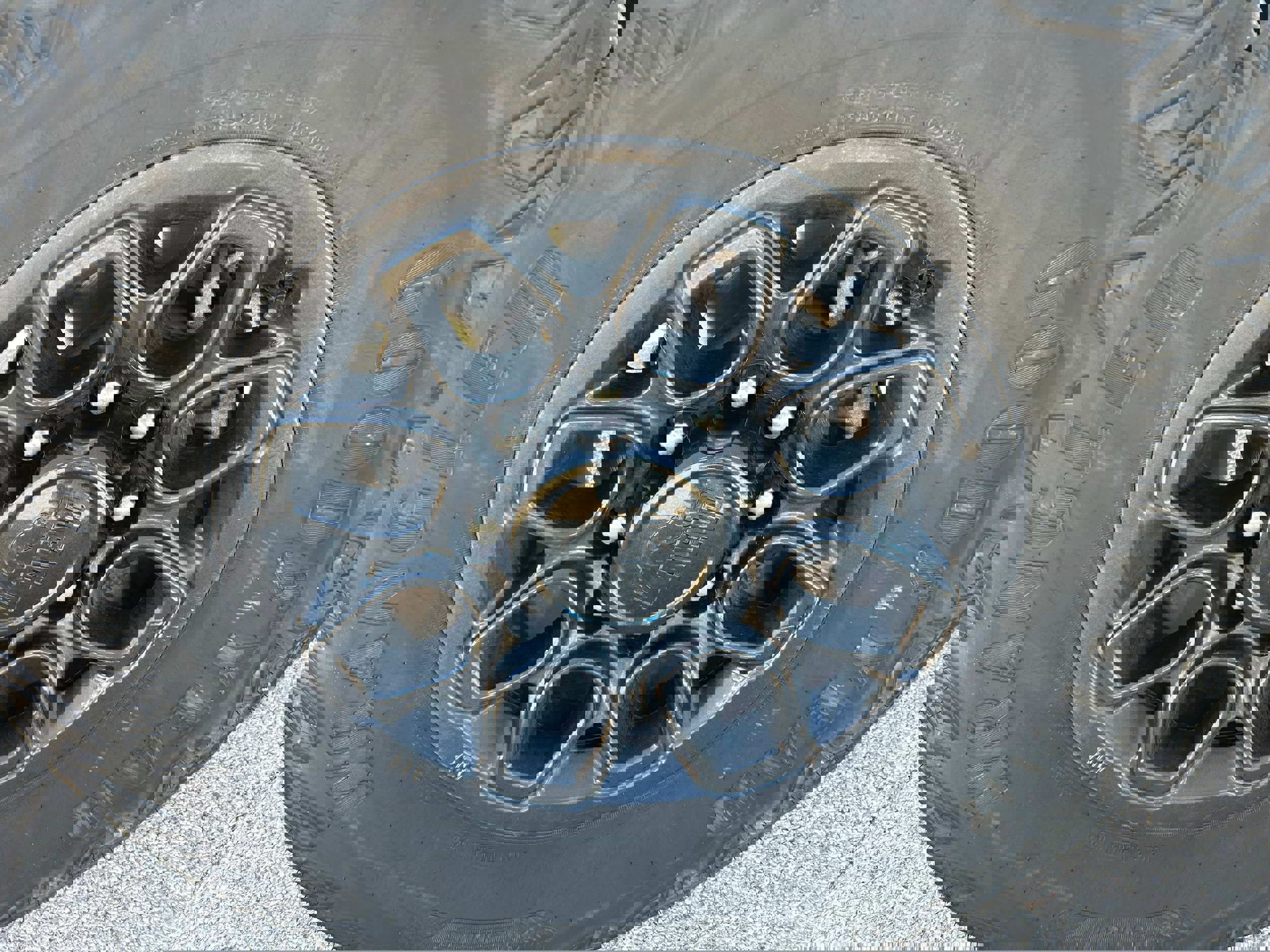 Used 2025 Chevrolet Silverado 2500 ZR2 w/ ZR2 Bison Edition image 9