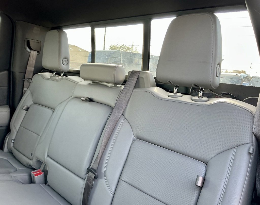 Used 2022 GMC Sierra 1500 SLT image 30