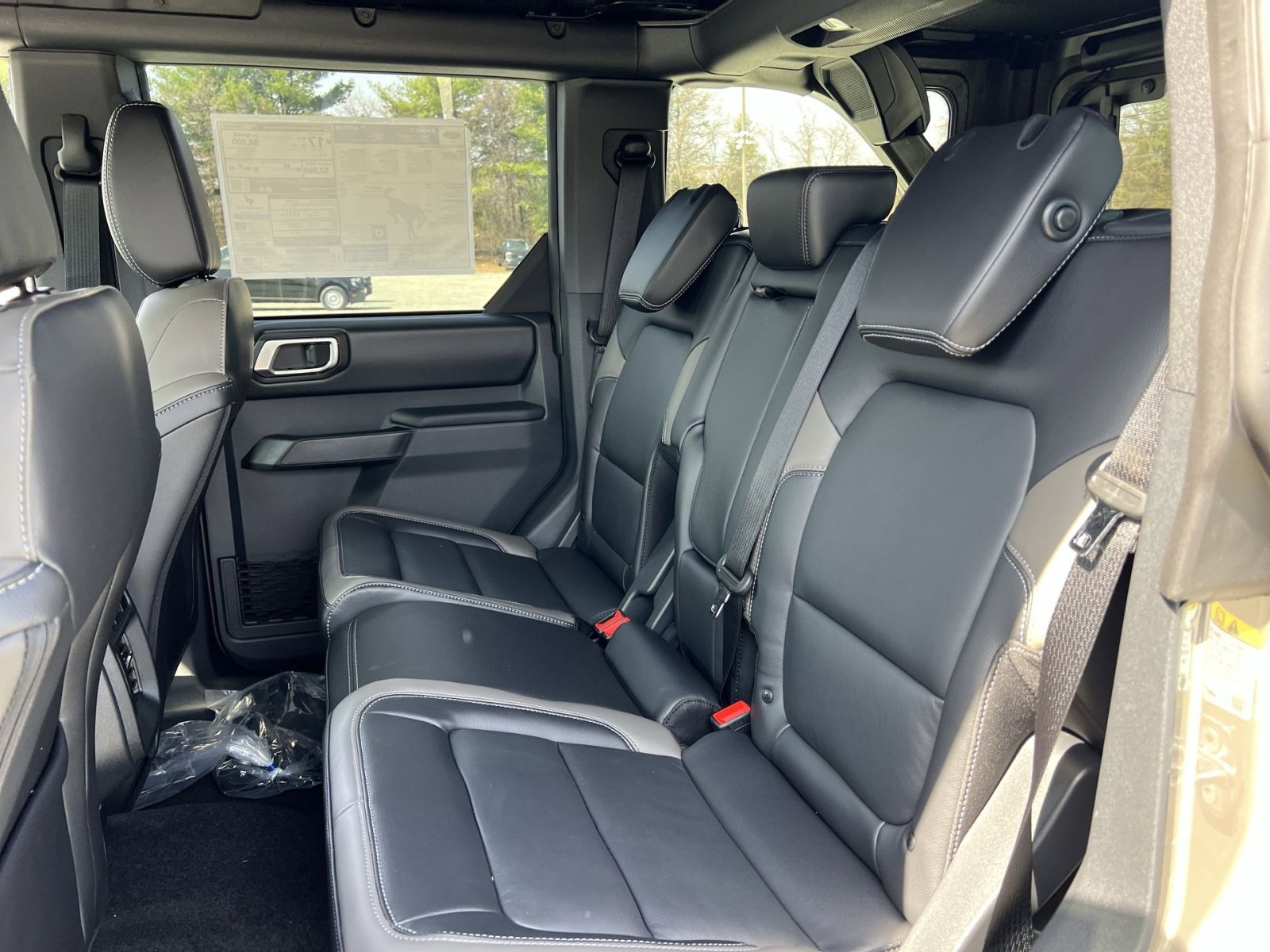 New 2026 Ford Bronco Outer Banks w/ Sasquatch Package AWD/4WD image 24