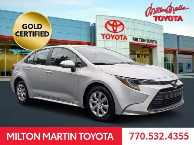 Certified 2025 Toyota Corolla LE FWD image 1