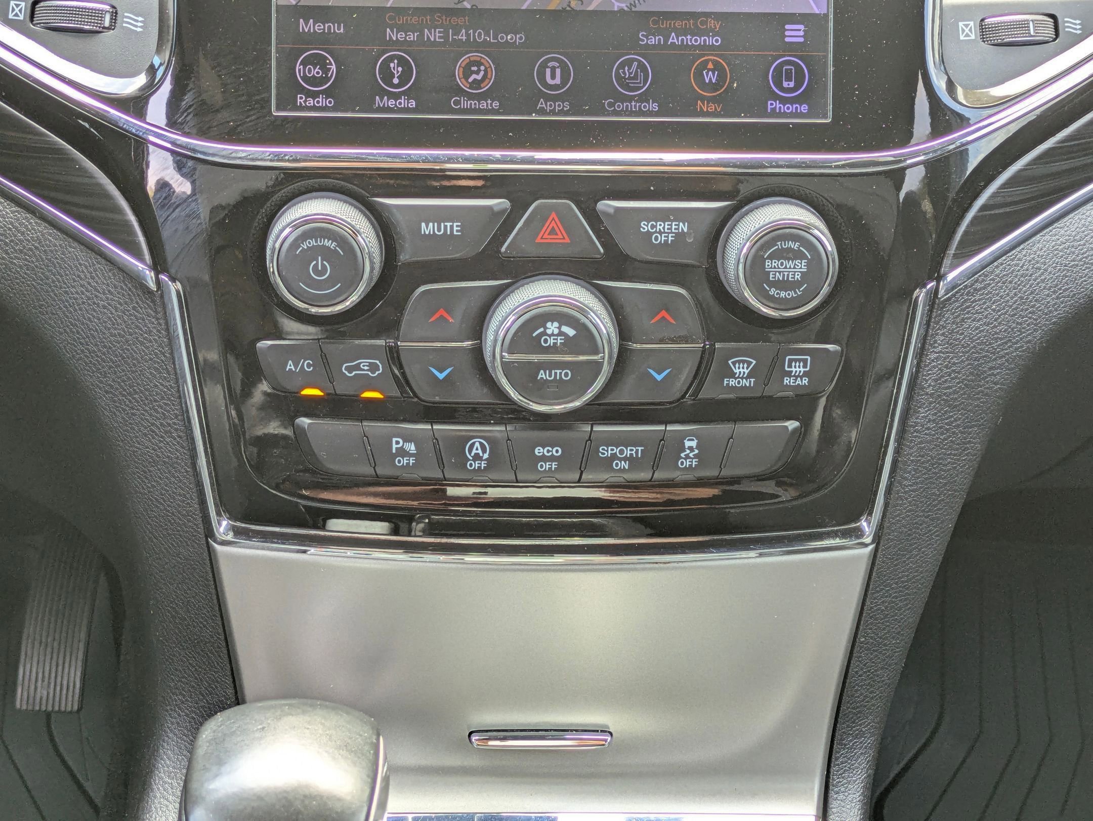 Used 2019 Jeep Grand Cherokee Limited image 18