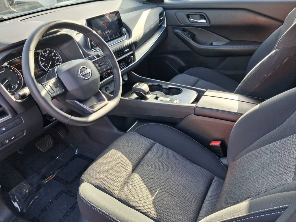 Used 2026 Nissan Rogue SV FWD image 20