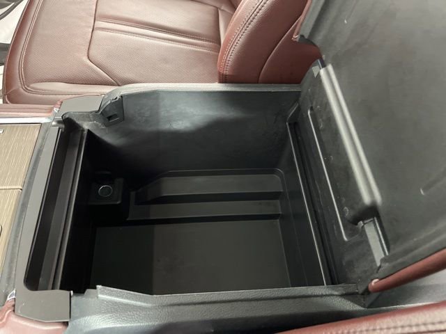 Used 2024 Ford Expedition Limited image 31