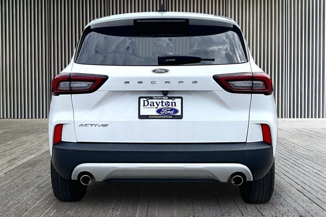 Used 2023 Ford Escape Active w/ Cold Weather Package FWD image 4