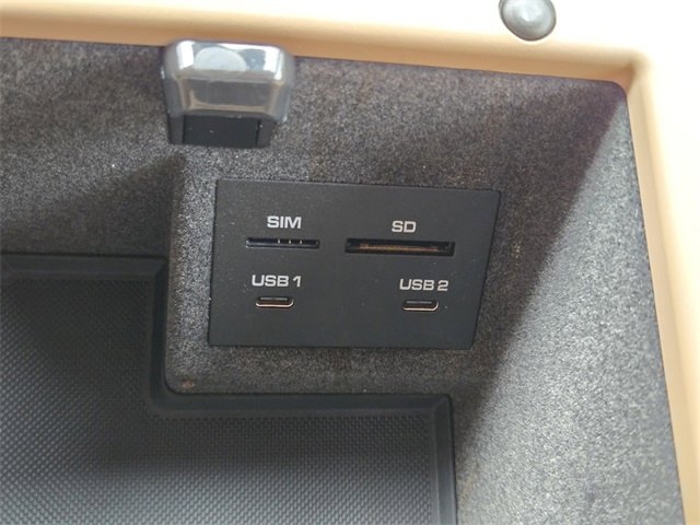 Used 2020 Porsche Macan image 30