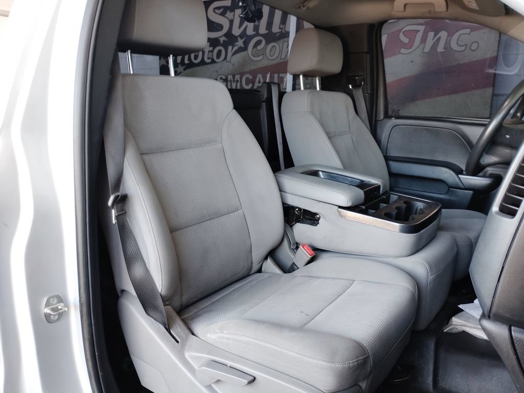 Used 2018 Chevrolet Silverado 2500 W/T RWD image 14